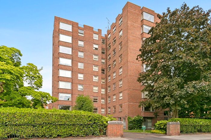 3 Bedroom Flat To Rent In Serlby Court, Somerset Square, W14