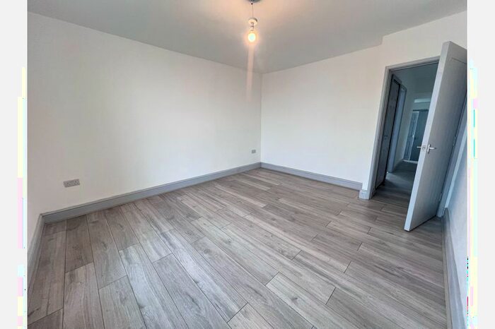 2 Bedroom Flat To Rent In Lytham Road, Blackpool, FY1