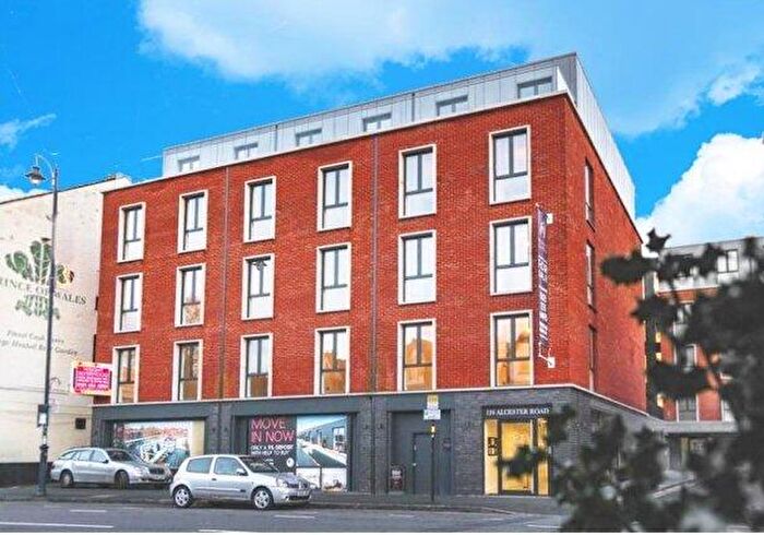 2 Bedroom Flat For Sale In Alcester Road, Birmingham, West Midlands, B13