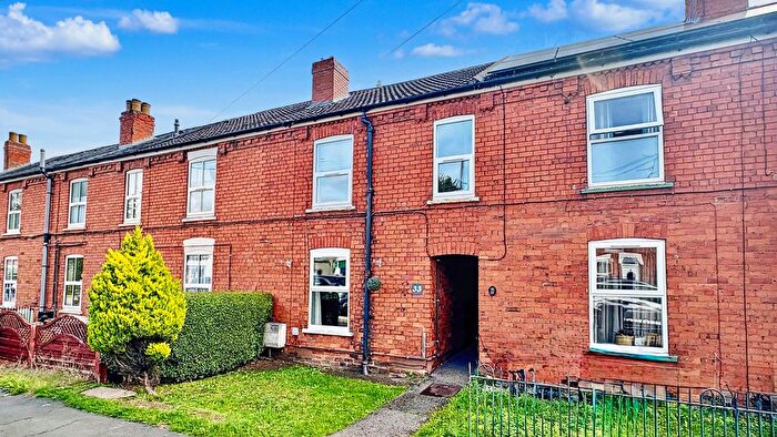 3 Bedroom Terraced House For Sale In Grantham Road, Bracebridge Heath, LN4