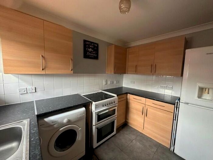 1 Bedroom Apartment To Rent In Harrow Road, Leyton, E11