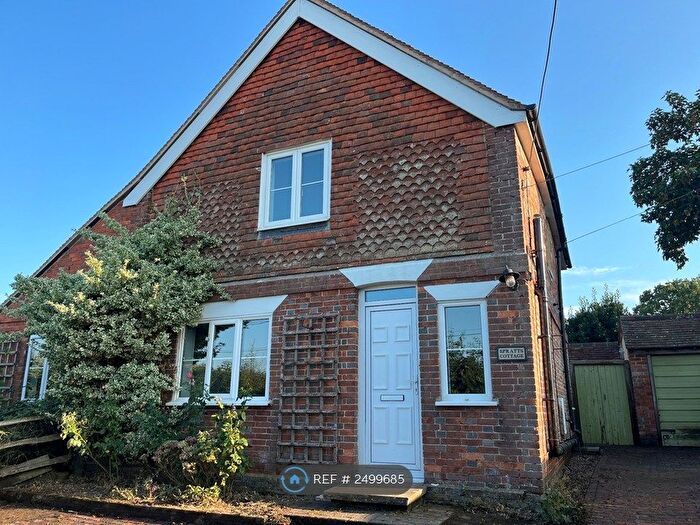 3 Bedroom Detached House To Rent In Lower Road, Tenterden, TN30