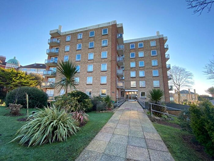 2 Bedroom Flat To Rent In St James Court, Owls Road, Boscombe, Bournemouth, BH5