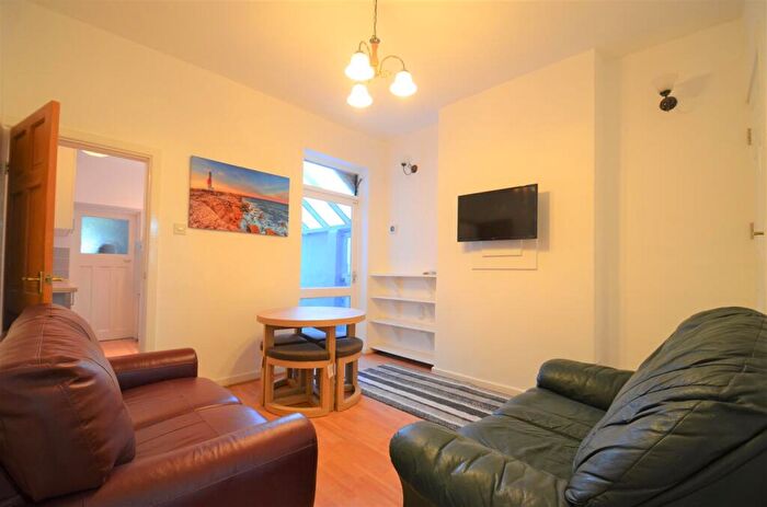 4 Bedroom Terraced House To Rent In Westminster Road, Selly Oak, B29