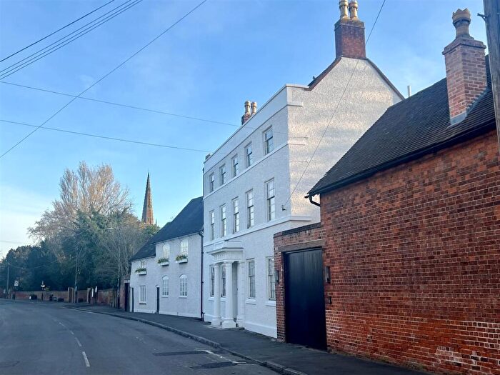 6 Bedroom House For Sale In Coleshill House & Coach House - High Street, Coleshill, B46