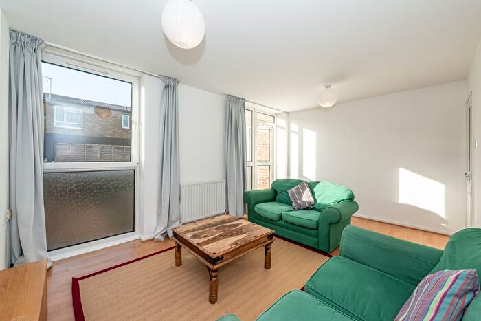 2 Bedroom Terraced House To Rent In Dunston Road, Battersea, London, SW11