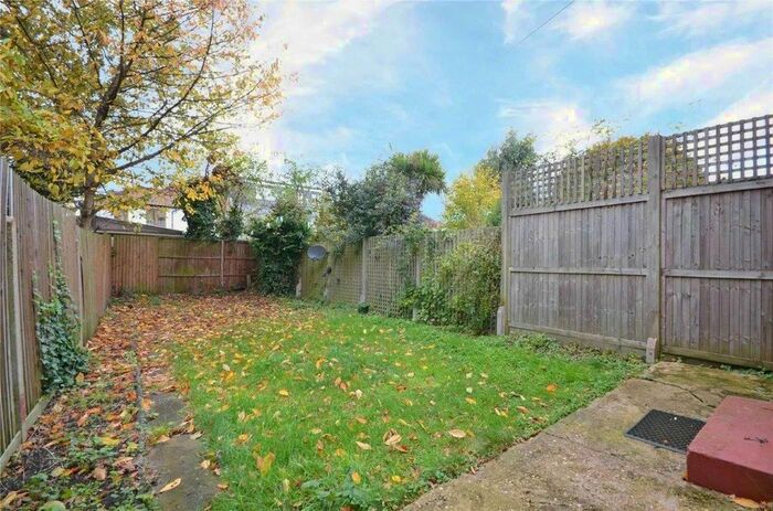 2 Bedroom Flat To Rent In Riffel Road, Willesden Green, NW2