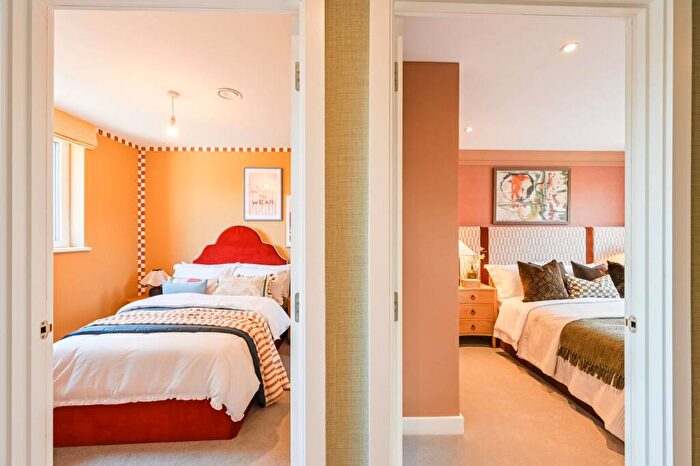 4 Bedroom House For Sale In North Gate Park, Harringay, London, N15