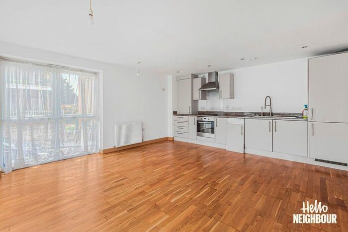 2 Bedroom Flat To Rent In Capricorn Court, Zodiac Close, Edgware, HA8