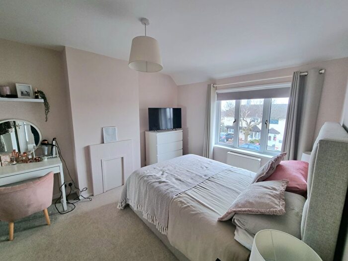 3 Bedroom End Of Terrace House For Sale In Mousehole Road, Paulsgrove, Portsmouth, PO6