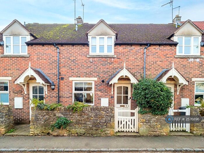 2 Bedroom Terraced House To Rent In Corders Lane, Moreton-In-Marsh, GL56