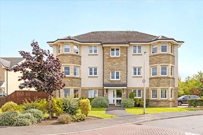 2 Bedroom Flat For Sale In / Dolphingstone Court, Prestonpans, EH32