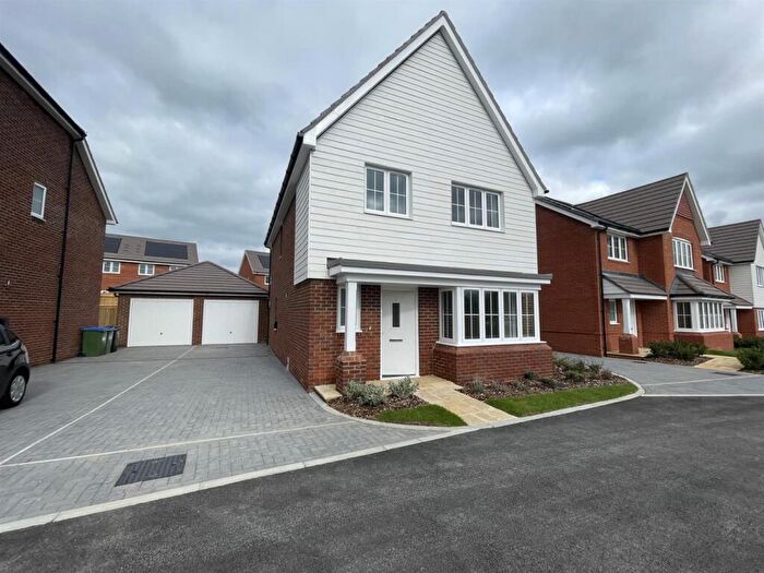 4 Bedroom Detached House For Sale In Thistle Lane, Ringmer, Lewes, BN8