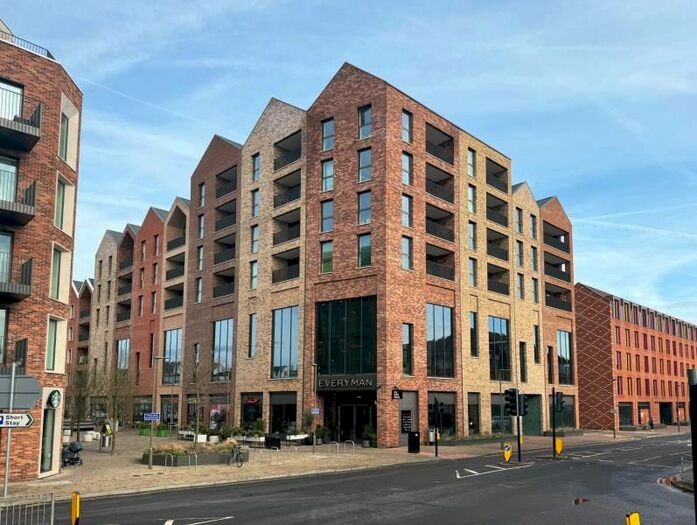 1 Bedroom Flat To Rent In Station Road North, Egham, TW20