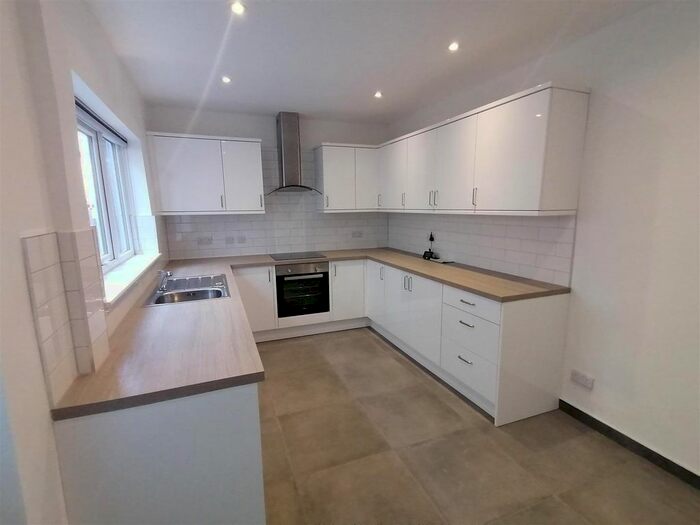 4 Bedroom Terraced House To Rent In Watson Road, Worksop, S80