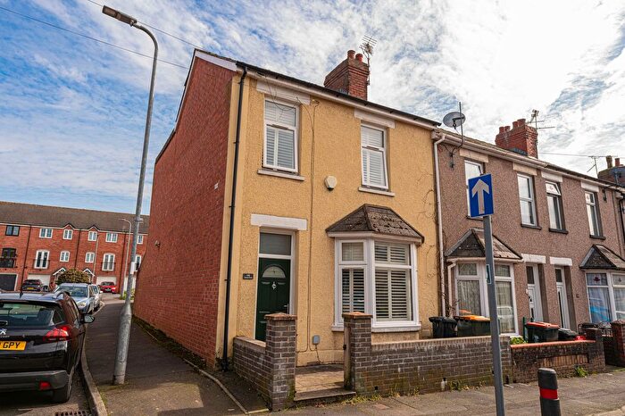 3 Bedroom End Terrace House For Sale In Durham Road, Newport, NP19