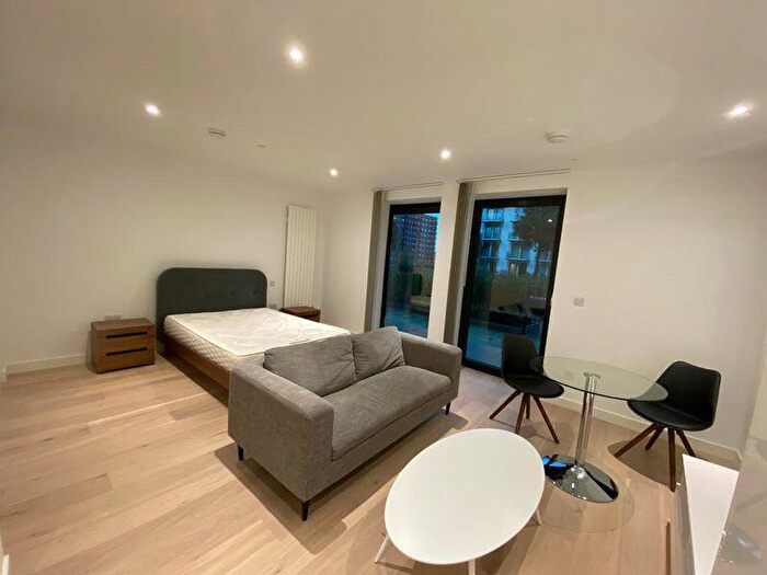 Apartment To Rent In Caravel House, Royal Wharf, E16