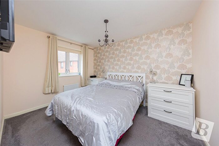 3 Bedroom End Of Terrace House For Sale In Bumpstead Mead, Aveley, South Ockendon, Essex, RM15