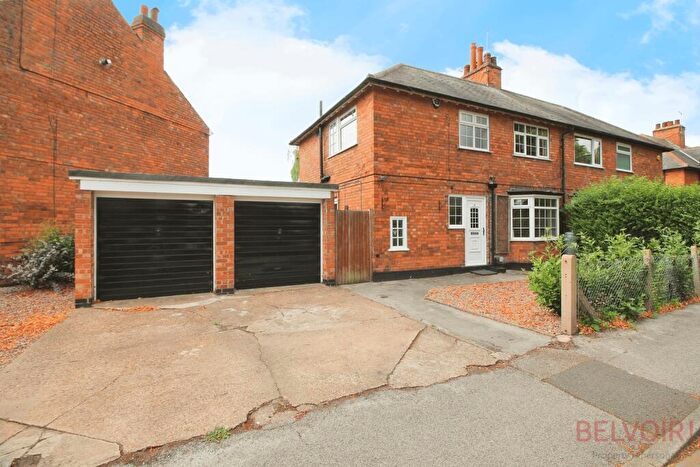 3 Bedroom Semi-Detached House To Rent In Abbey Circus, West Bridgford, NG2