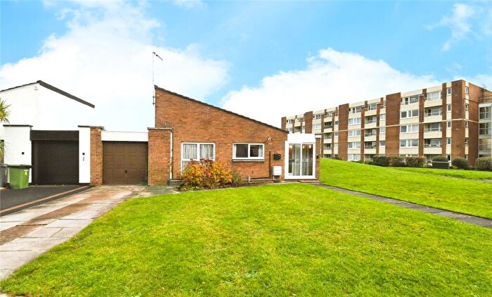 3 Bedroom Bungalow To Rent In Mockbeggar Drive, Wallasey, Wirral, CH45