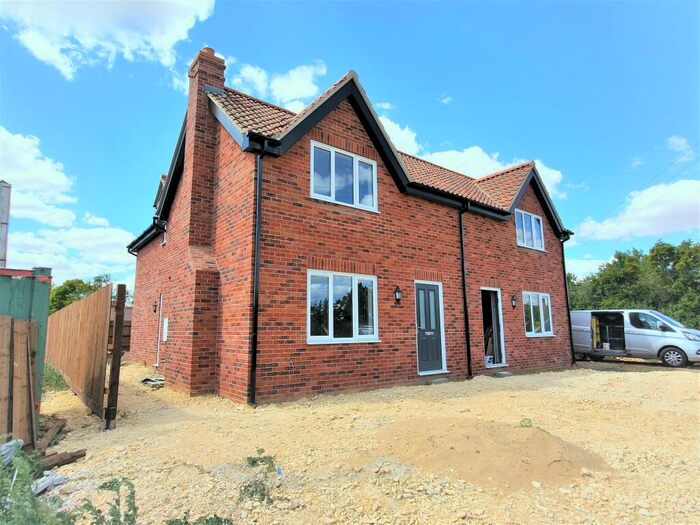 3 Bedroom House To Rent In Chapel Road, Cockfield, IP30