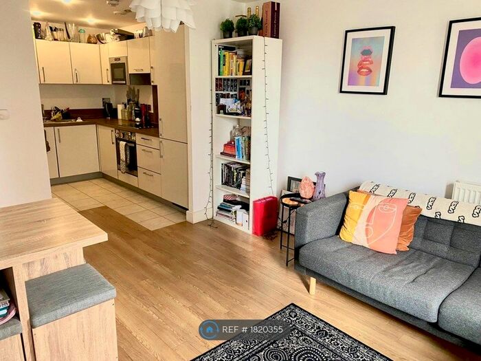 1 Bedroom Flat To Rent In Dalston Square, London, E8