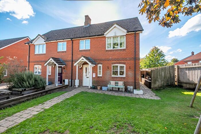 3 Bedroom Semi-Detached House For Sale In Stable Close, Ludgershall, SP11