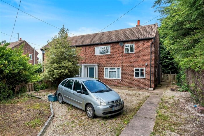 3 Bedroom Semi-Detached House For Sale In Main Road, Temple Hirst, YO8