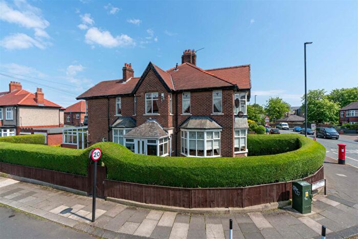 4 Bedroom Detached House To Rent In Sturdee Gardens, Jesmond, NE2