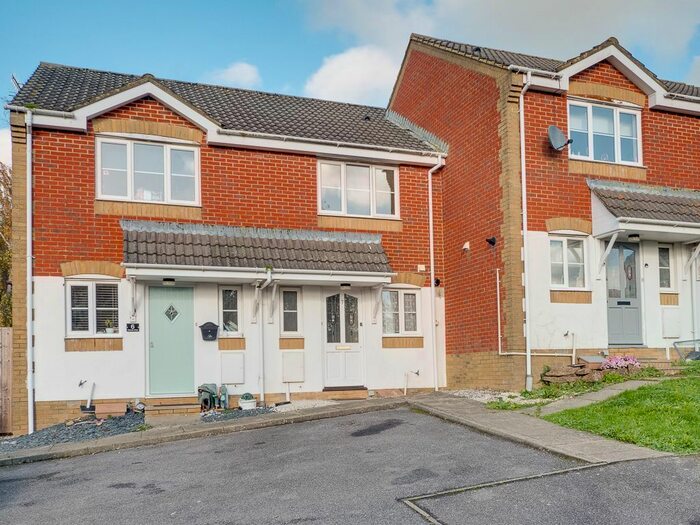2 Bedroom Terraced House To Rent In Warwick Close, Amberstone, Hailsham, BN27