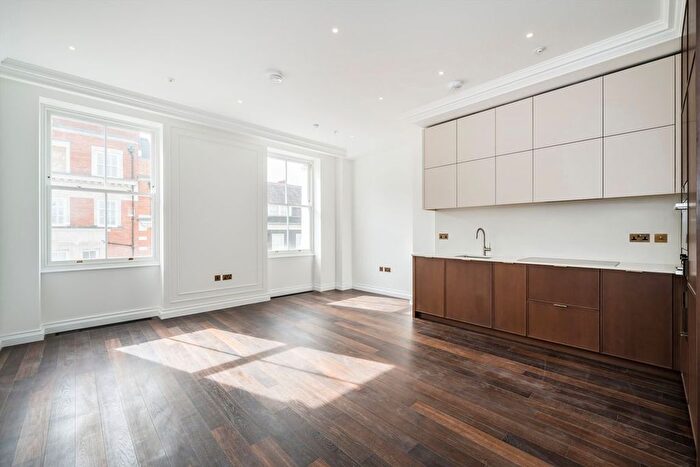 1 Bedroom Flat To Rent In Charles Street, Mayfair, W1J
