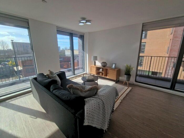 2 Bedroom Apartment To Rent In Oldfield Road, Manchester, Greater Manchester, M5