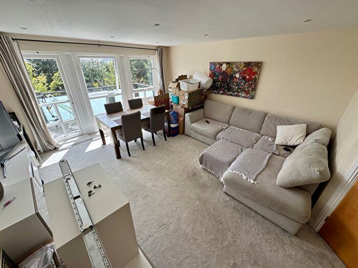 2 Bedroom Flat To Rent In Woodacre, Portishead, BS20
