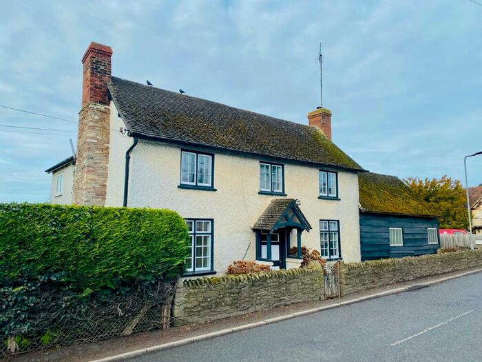 4 Bedroom Detached House To Rent In Church Road, Eardisley, Hereford, HR3