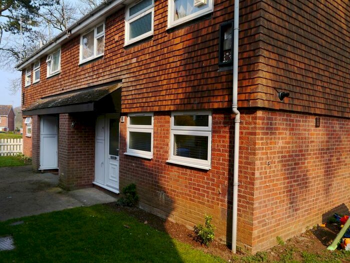 1 Bedroom Ground Flat To Rent In Winchester Way, Ipswich, Suffolk, IP2