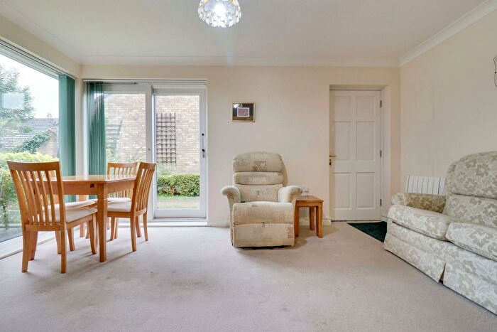 1 Bedroom Flat For Sale In High Wych Road, Sawbridgeworth, CM21