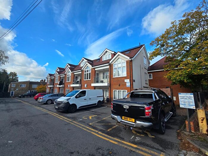 2 Bedroom Flat To Rent In Bennetts Yard, Uxbridge, UB8