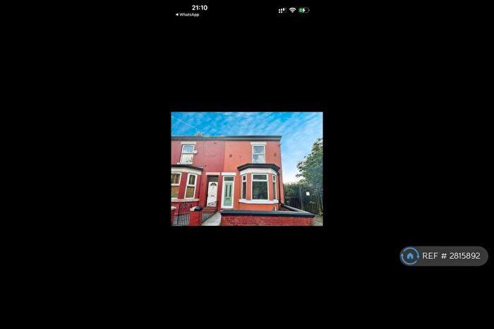 2 Bedroom Terraced House To Rent In Griffin Grove, Manchester, M19