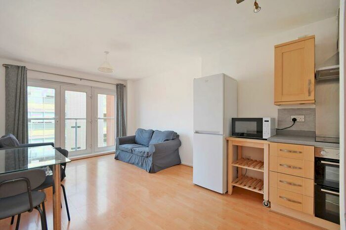 2 Bedroom Apartment To Rent In Coode House, Sheffield, S3