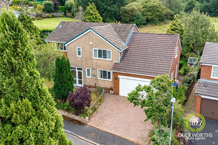 4 Bedroom Detached House For Sale In Fairfield Drive, Burnley, BB10