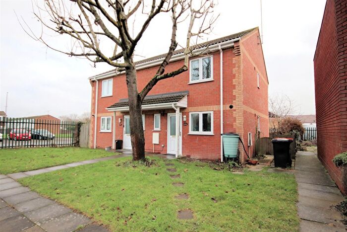2 Bedroom Semi-Detached House To Rent In Hammersmith Gardens, Houghton Regis, Dunstable, LU5