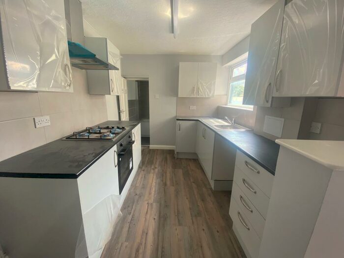 3 Bedroom Terraced House To Rent In Albany Road, Gillingham, ME7