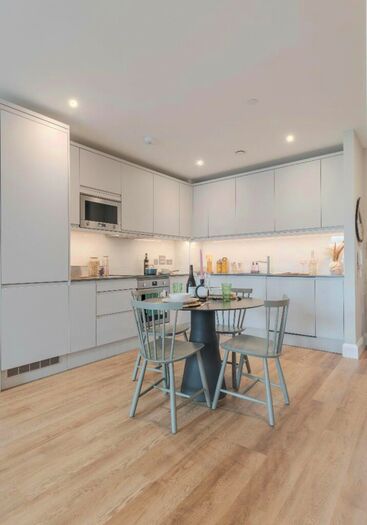 1 Bedroom Flat To Rent In The Lark, Nine Elms, SW11