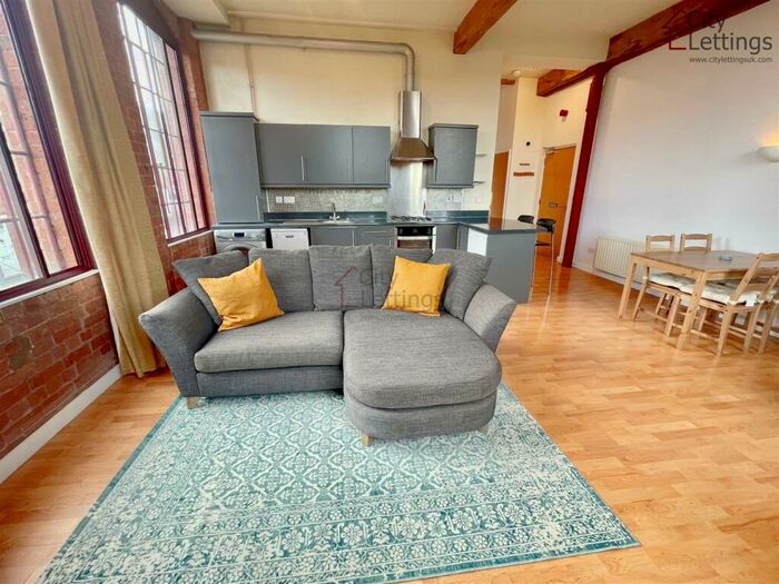 2 Bedroom Apartment To Rent In Portland Square, NG7