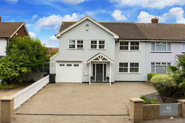 5 Bedroom Semi-Detached House To Rent In Lambourne Road, Chigwell, Essex, IG7