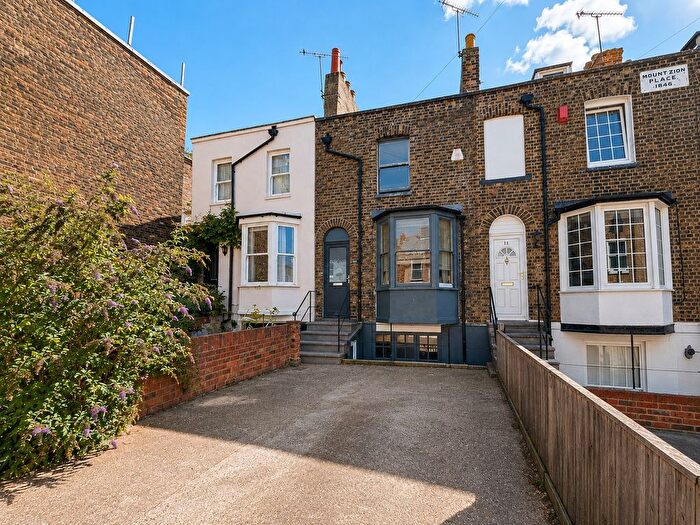 3 Bedroom Detached House To Rent In Camden Road, Ramsgate, Kent, CT11