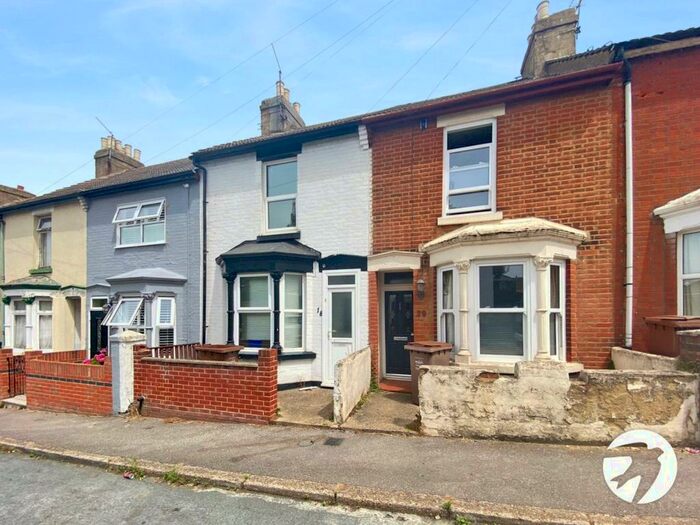 3 Bedroom Terraced House To Rent In Wyles Street, Gillingham, Kent, ME7