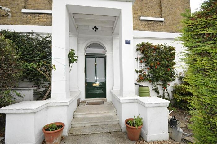 2 Bedroom Flat To Rent In Woodhill, Woolwich, SE18