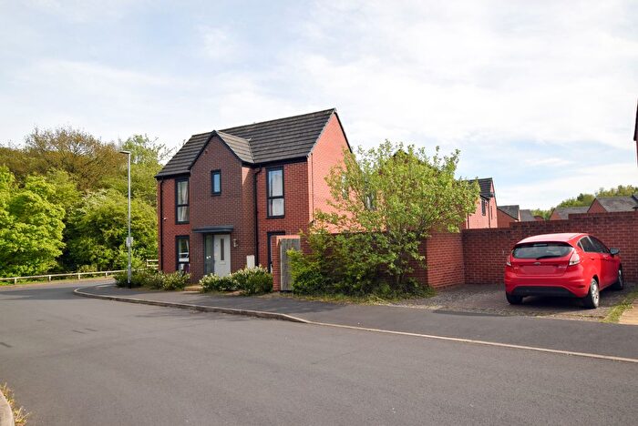 2 Bedroom Semi Detached House For Sale In Parkland Avenue, Dawley, Telford, TF4