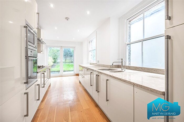 4 Bedroom Detached House For Sale In Tytherton Road, Tufnell Park, N19